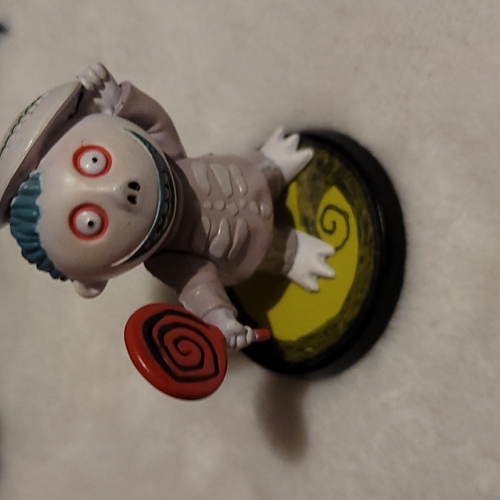 Disneys Nightmare Before Christmas - Picture 1 of 3